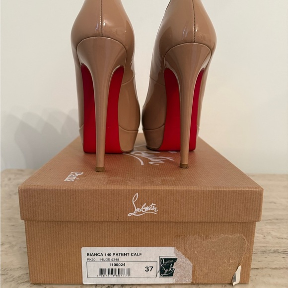 Christian Louboutin Bianca Nude Patent Leather Heels - Picture 2 of 4